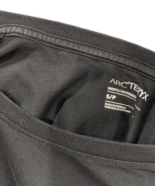 ARC'TERYX（アークテリクス）ARC'TERYX (アークテリクス) SPLIT SS T-SHIRT ブラック サイズ:SIZE Sの古着・服飾アイテム