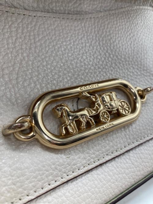 COACH（コーチ）COACH (コーチ) ショルダーバッグ アイボリー×ブラウンの古着・服飾アイテム