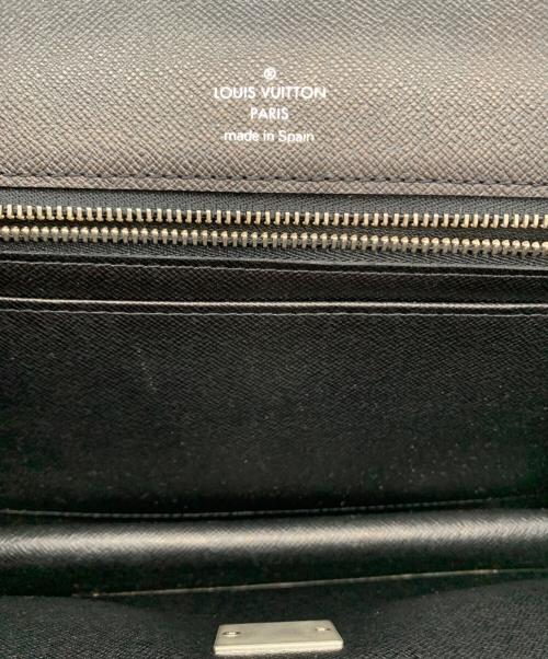 LOUIS VUITTON（ルイ ヴィトン）LOUIS VUITTON (ルイ ヴィトン) タイガ　セレンガ ブラックの古着・服飾アイテム