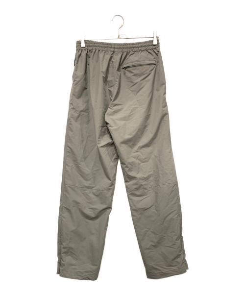 JJJJound（ジョウンド）JJJJound (ジョウンド) ナイロンパンツ グレー サイズ:SIZE Mの古着・服飾アイテム