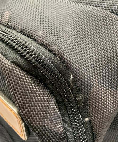 TUMI（トゥミ）TUMI (トゥミ) ロールトップリュック ブラック×グレーの古着・服飾アイテム