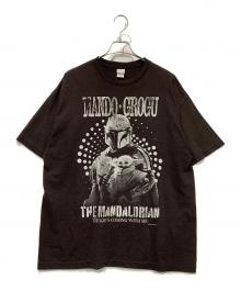 STAR WARS（スターウォーズ）の古着「半袖Tシャツ　MANDO・GROGU」｜ブラック