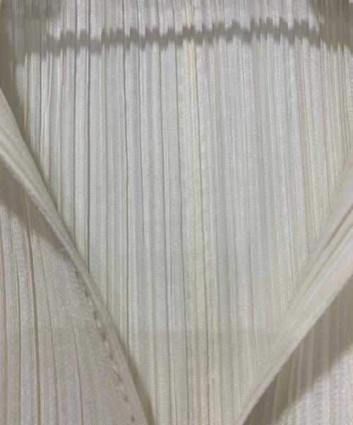 PLEATS PLEASE（プリーツプリーズ）PLEATS PLEASE (プリーツプリーズ) ノースリーブカットソー ベージュ サイズ:SIZE 3の古着・服飾アイテム