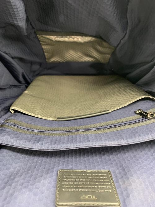 TUMI（トゥミ）TUMI (トゥミ) リュック ブラックの古着・服飾アイテム