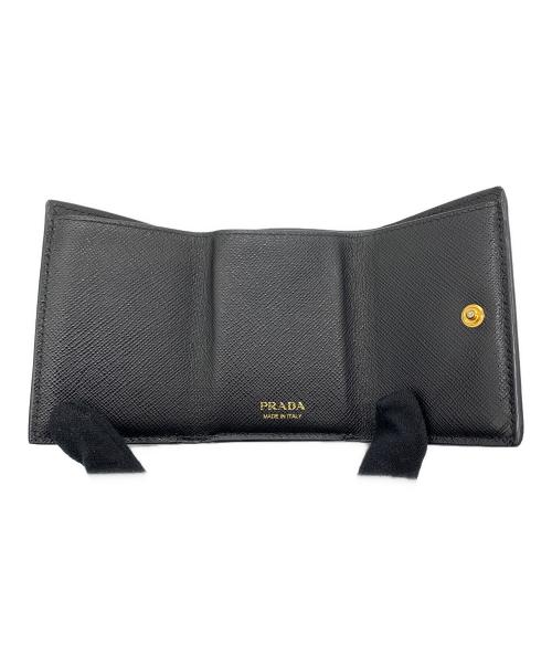 PRADA（プラダ）PRADA (プラダ) 3つ折り財布 サフィアーノメタル ブラックの古着・服飾アイテム