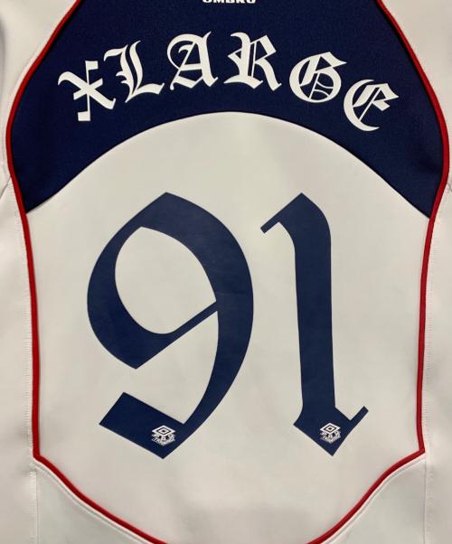 UMBRO（アンブロ）UMBRO (アンブロ) X-LARGE (エクストララージ) SOCCER JERSEY ホワイト×ネイビー サイズ:SIZE Sの古着・服飾アイテム