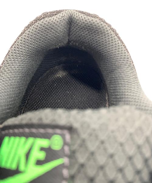 NIKE（ナイキ）NIKE (ナイキ) スニーカー ブラック×グリーン サイズ:26cmの古着・服飾アイテム
