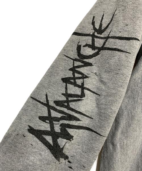 AVIREX（アヴィレックス）AVIREX (アヴィレックス) ジップパーカー　FINAL FANTASY VII REMAKE グレー サイズ:SIZE Mの古着・服飾アイテム