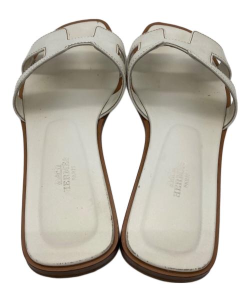 HERMES（エルメス）HERMES (エルメス) オランサンダル ホワイト サイズ:SIZE 37の古着・服飾アイテム