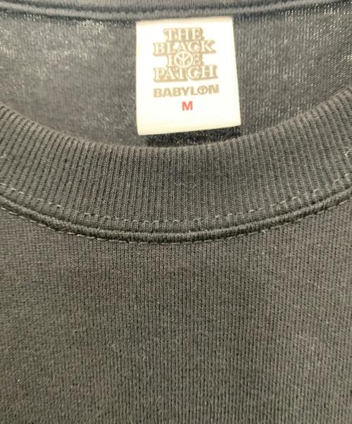 THE BLACK EYE PATCH（ブラックアイパッチ）THE BLACK EYE PATCH (ブラックアイパッチ) OG LABEL TEE　BABYLON LA ブラック サイズ:SIZE Mの古着・服飾アイテム