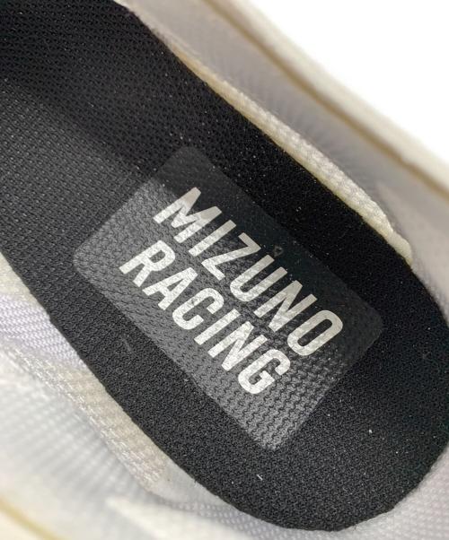 MIZUNO（ミズノ）MIZUNO (ミズノ) ランニングシューズ ホワイト×オレンジ サイズ:27cmの古着・服飾アイテム
