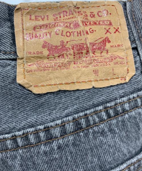 LEVI'S（リーバイス）LEVI'S (リーバイス) デニムパンツ グレー サイズ:31/34の古着・服飾アイテム