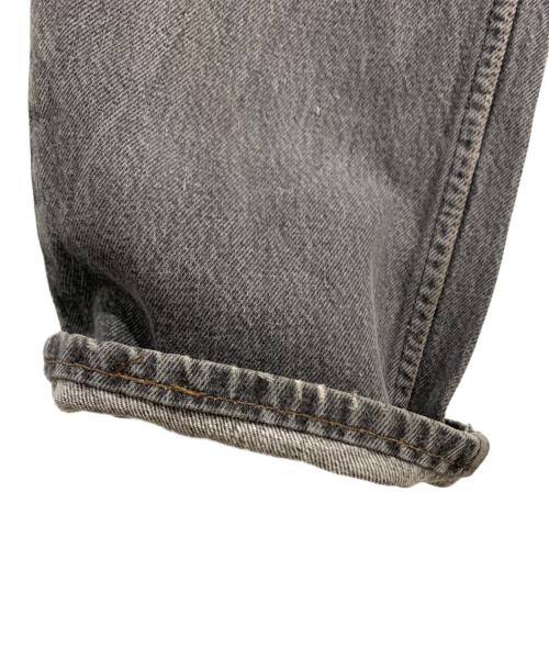 LEVI'S（リーバイス）LEVI'S (リーバイス) デニムパンツ グレー サイズ:31/34の古着・服飾アイテム