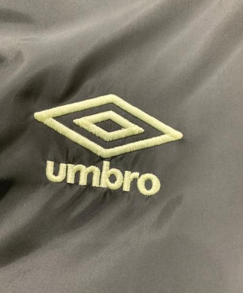 UMBRO（アンブロ）UMBRO (アンブロ) HTH (エイチティーエイチ) 中綿ジャケット ブラック×ベージュ サイズ:SIZE Freeの古着・服飾アイテム