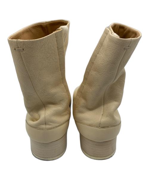 Maison Margiela（メゾンマルジェラ）Maison Margiela (メゾンマルジェラ) 足袋ブーツ ベージュ サイズ:SIZE 37の古着・服飾アイテム