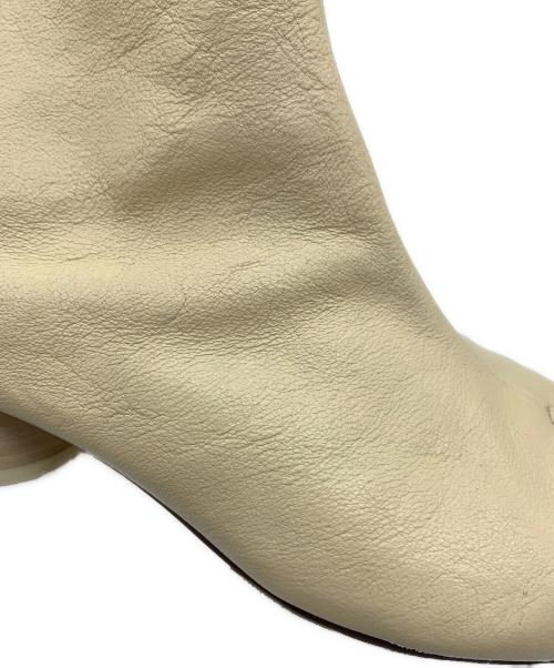 Maison Margiela（メゾンマルジェラ）Maison Margiela (メゾンマルジェラ) 足袋ブーツ ベージュ サイズ:SIZE 37の古着・服飾アイテム