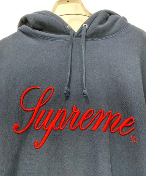 SUPREME（シュプリーム）SUPREME (シュプリーム) EMBROIDERED SCRIPT HOODED ネイビー サイズ:SIZE XLの古着・服飾アイテム