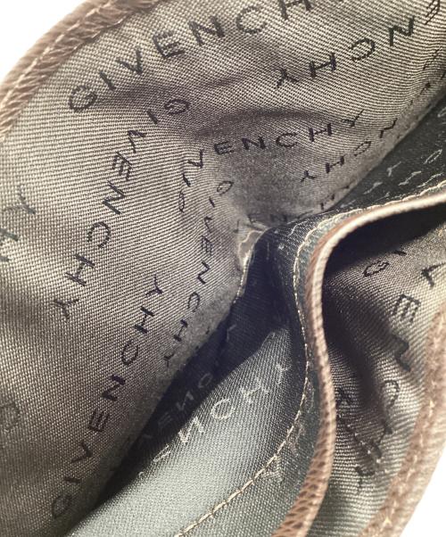 GIVENCHY（ジバンシィ）GIVENCHY (ジバンシィ) 2つ折り札入れ ブラウンの古着・服飾アイテム