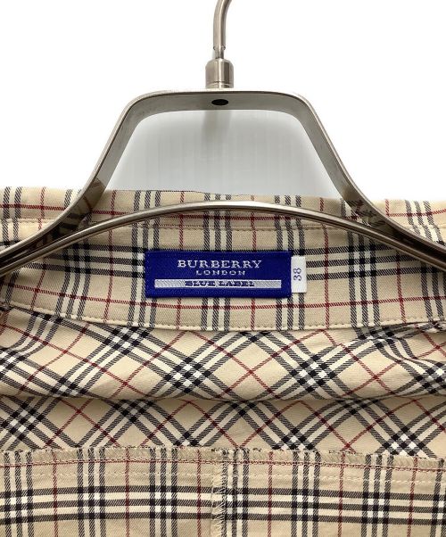 BURBERRY BLUE LABEL（バーバリーロンドンブルーレーベル）BURBERRY BLUE LABEL (バーバリーブルーレーベル) 長袖シャツ ベージュ サイズ:SIZE 38の古着・服飾アイテム