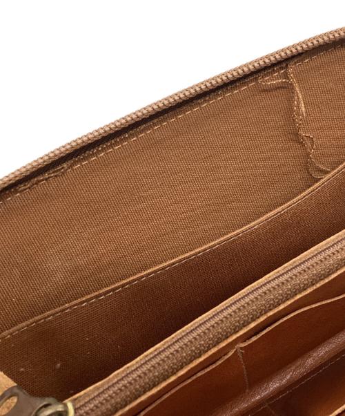 IL BISONTE（イル ビゾンテ）IL BISONTE (イル ビゾンテ) ラウンドファスナー長財布 ブラウンの古着・服飾アイテム