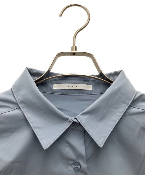 KBF（ケービーエフ）KBF (ケービーエフ) チュールSETクロップドシャツ スカイブルー サイズ:SIZE　Freeの古着・服飾アイテム
