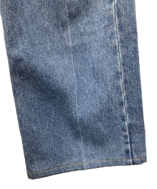 TOGA PULLA（トーガ プルラ）TOGA PULLA (トーガ プルラ) DENIM TAPE PRINT PANTS インディゴ サイズ:SIZE 46の古着・服飾アイテム