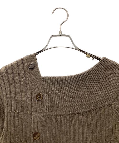 Snidel（スナイデル）Snidel (スナイデル) アシメントリーボタンニットワンピース モカ サイズ:SIZE Freeの古着・服飾アイテム
