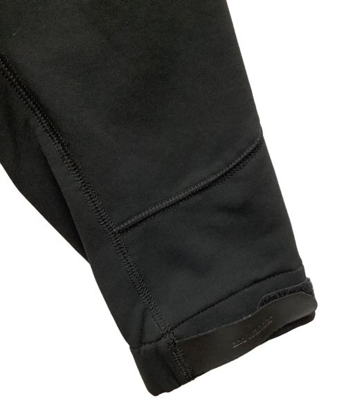 and wander（アンドワンダー）and wander (アンドワンダー) ストレッチシェルジャケット ブラック サイズ:SIZE 3(L)の古着・服飾アイテム