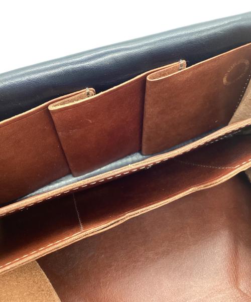 BEERBELLY（ビアベリー）BEERBELLY (ビアベリー) ダブルフラップウォレット ブラックの古着・服飾アイテム