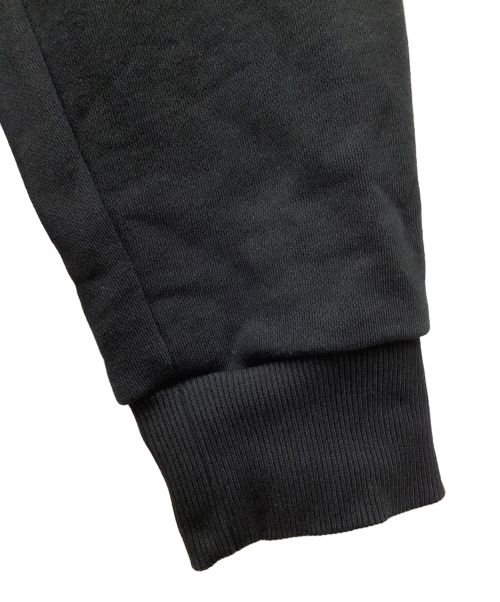 A.P.C.（アーペーセー）A.P.C. (アーペーセー) sacai (サカイ) プルオーバーパーカー ブラック サイズ:SIZE Lの古着・服飾アイテム