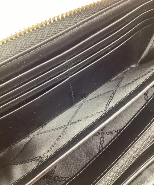 MICHAEL KORS（マイケル・コース）MICHAEL KORS (マイケルコース) ラウンドファスナー長財布 ブラック×ゴールドの古着・服飾アイテム