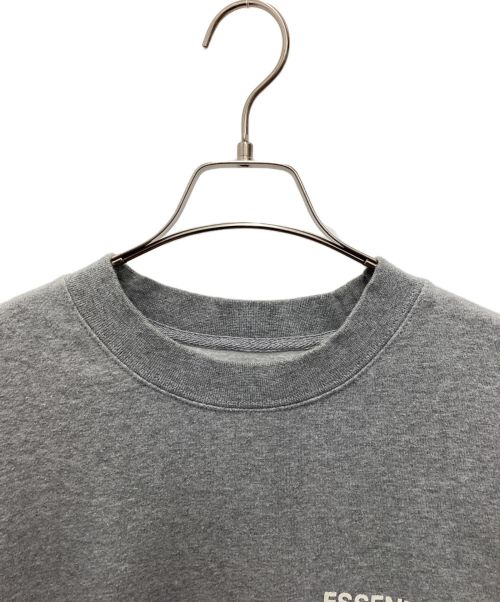 FOG ESSENTIALS（フィアオブゴッド エッセンシャル）FOG ESSENTIALS (フィアオブゴッド エッセンシャル) スウェット グレー サイズ:SIZE 不明の古着・服飾アイテム