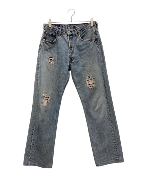 LEVI'S（リーバイス）LEVI'S (リーバイス) ダメージデニムパンツ トップボタン裏216 カナダ製 501 スカイブルー サイズ:SIZE 81cm (W32)の古着・服飾アイテム