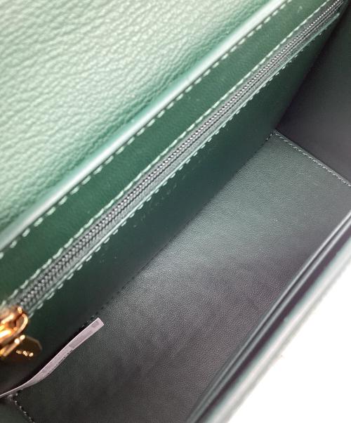 CHARLES & KEITH（チャールズアンドキース）CHARLES & KEITH (チャールズ＆キース) フロントフラップチェーンハンドルクロスボディーバッグ グリーンの古着・服飾アイテム