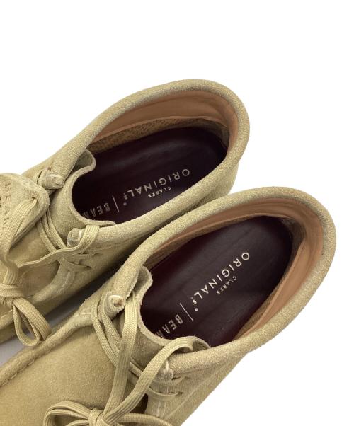 CLARKS ORIGINALS（クラークス オリジナルズ）Clarks Originals (クラークス オリジナルズ) BEAMS (ビームス) ワラビーシューズ ビブラムソール ベージュ サイズ:SIZE 26.5cmの古着・服飾アイテム