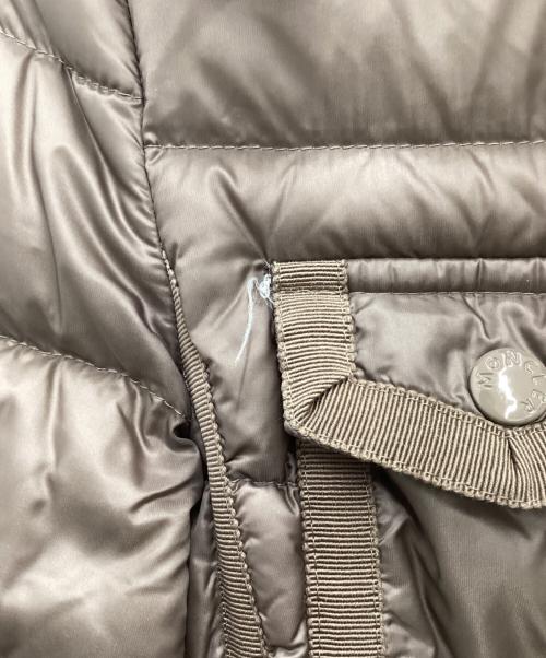 MONCLER（モンクレール）MONCLER (モンクレール) エルミンヌ ダウンコート ベージュ サイズ:SIZE 0の古着・服飾アイテム