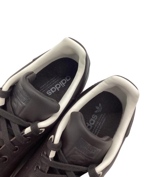 adidas（アディダス）adidas (アディダス) ローカットスニーカー　STANSMITH ダークブラウン サイズ:SIZE 27cmの古着・服飾アイテム