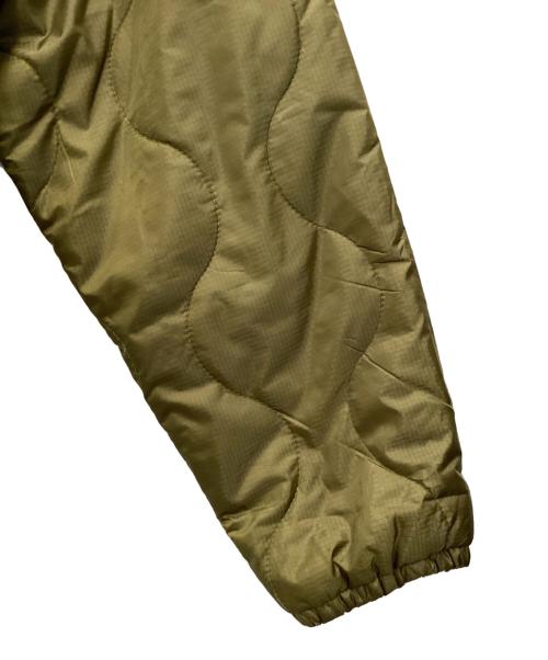 UNIVERSAL OVERALL（ユニバーサルオーバーオール）UNIVERSAL OVERALL (ユニバーサルオーバーオール) 中綿ジャケット オリーブ サイズ:SIZE Mの古着・服飾アイテム