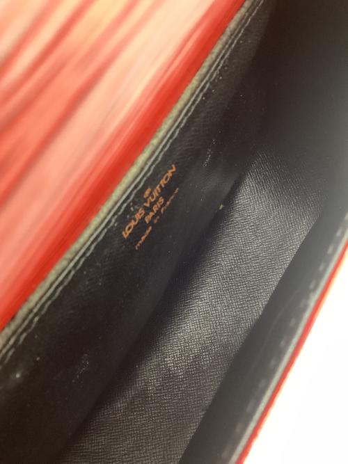LOUIS VUITTON（ルイ ヴィトン）LOUIS VUITTON (ルイ ヴィトン) エピ ミニサンクルーショルダーバッグ カスティリアン・ レッドの古着・服飾アイテム