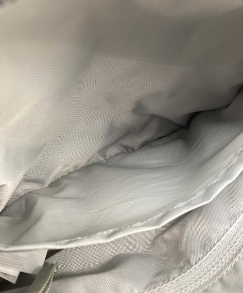 ARC'TERYX（アークテリクス）ARC'TERYX (アークテリクス) ショルダーバッグ MANTIS2 グレーの古着・服飾アイテム