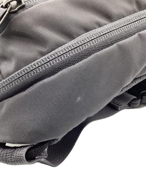 ARC'TERYX（アークテリクス）ARC'TERYX (アークテリクス) ショルダーバッグ MANTIS2 グレーの古着・服飾アイテム