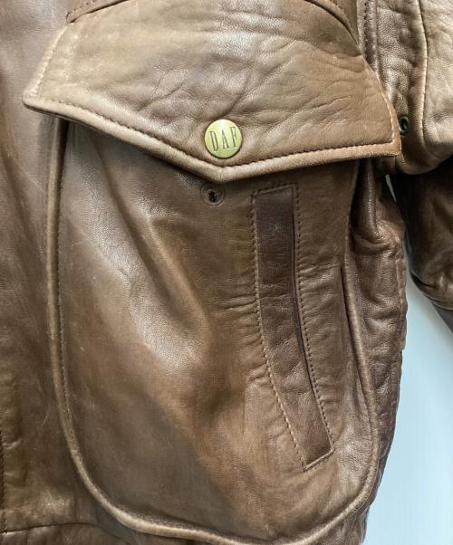 DAF（ダフ）DAF (ダフ) レザーフライトジャケット USA製 ブラウン サイズ:SIZE Sの古着・服飾アイテム