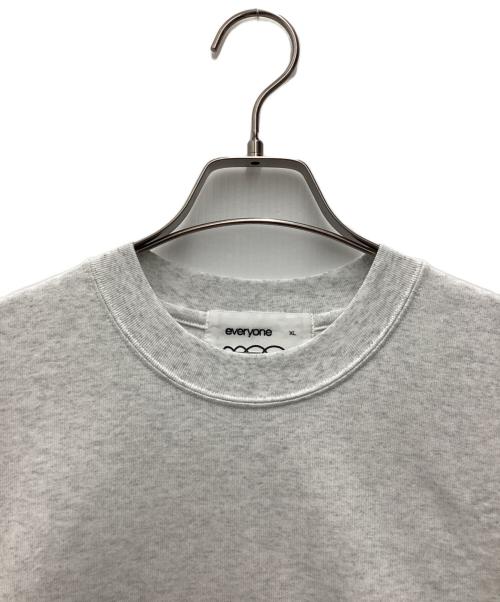 everyone j.300（-）everyone j.300 (-) 長袖カットソー ライトグレー サイズ:SIZE XL 未使用品の古着・服飾アイテム
