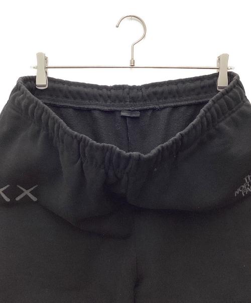 THE NORTH FACE（ザ ノース フェイス）THE NORTH FACE (ザ ノース フェイス) KAWS (カウズ) スウェットパンツ ブラック サイズ:SIZE Lの古着・服飾アイテム