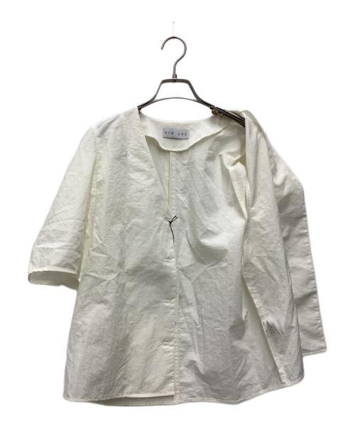 RIM.ARK（リムアーク）RIM.ARK (リムアーク) Volume sleeve v-neck SH タグ付 ホワイト サイズ:SIZE Freeの古着・服飾アイテム