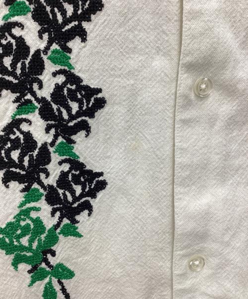 SUPREME（シュプリーム）Supreme (シュプリーム) 23SS Needlepoint Shirt　半袖シャツ ホワイト サイズ:SIZE Mの古着・服飾アイテム