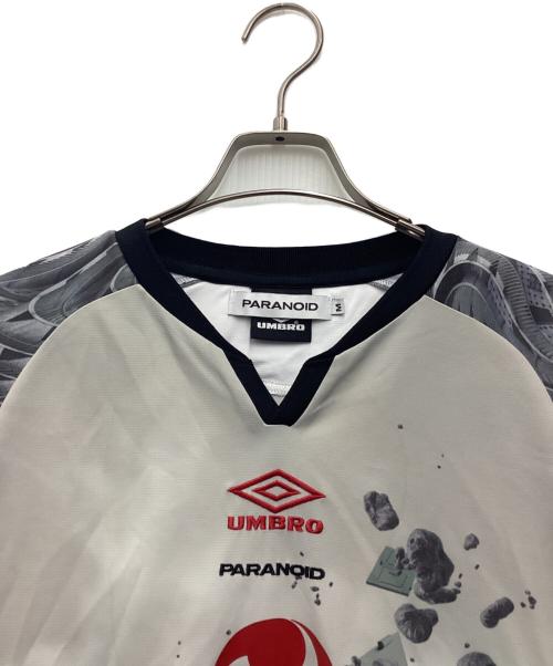 UMBRO（アンブロ）UMBRO (アンブロ) PARANOID (パラノイド) ゲームシャツ グレー サイズ:SIZE Mの古着・服飾アイテム