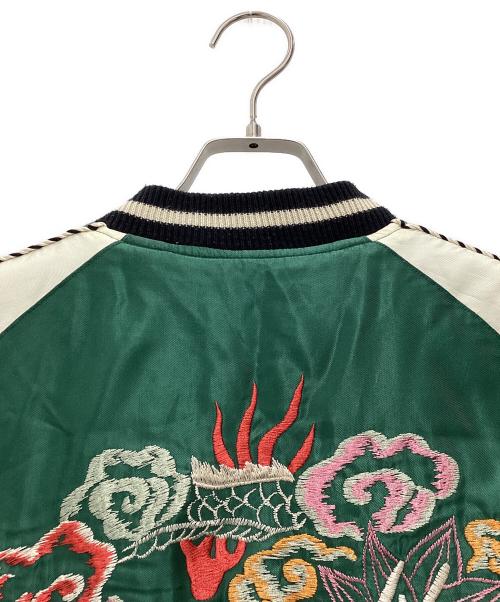 東洋エンタープライズ（トウヨウエンタープライズ）東洋エンタープライズ (トウヨウエンタープライズ) AVIREX (アヴィレックス) SUKA JACKET 50th JAPAN MAP グリーン×ブラック サイズ:SIZE Mの古着・服飾アイテム