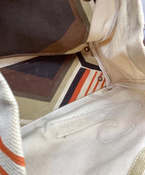 MIU MIU（ミュウミュウ）MIU MIU (ミュウミュウ) トートバッグ ブラウン×ベージュの古着・服飾アイテム