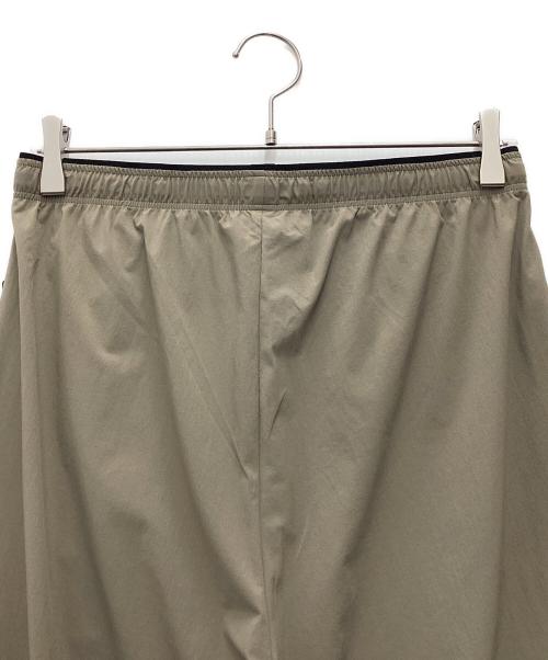 THE NORTH FACE（ザ ノース フェイス）THE NORTH FACE (ザ ノース フェイス) フレキシブルロングパンツ ベージュ サイズ:SIZE M 未使用品の古着・服飾アイテム
